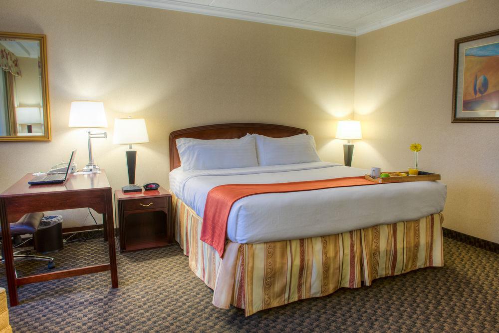 Four Points By Sheraton Windsor Downtown Buitenkant foto