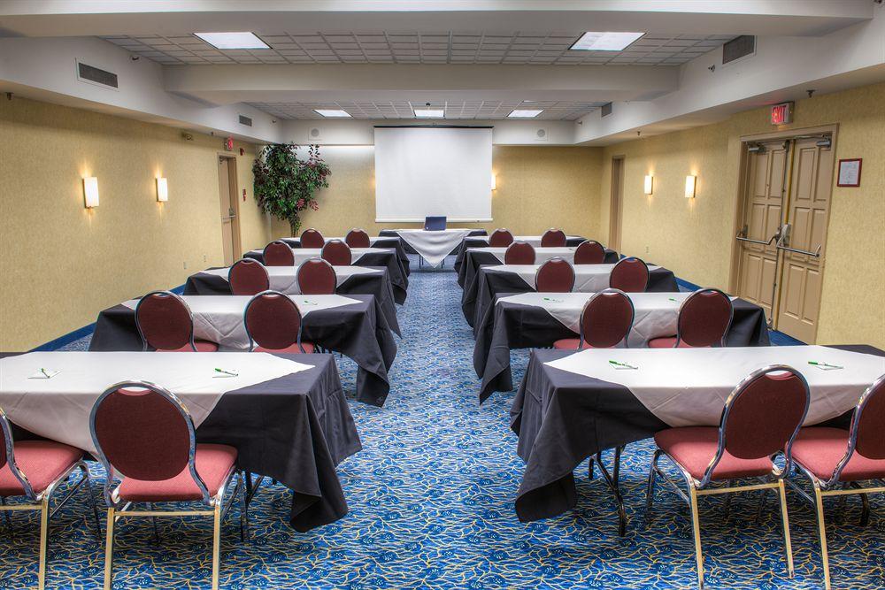 Four Points By Sheraton Windsor Downtown Buitenkant foto
