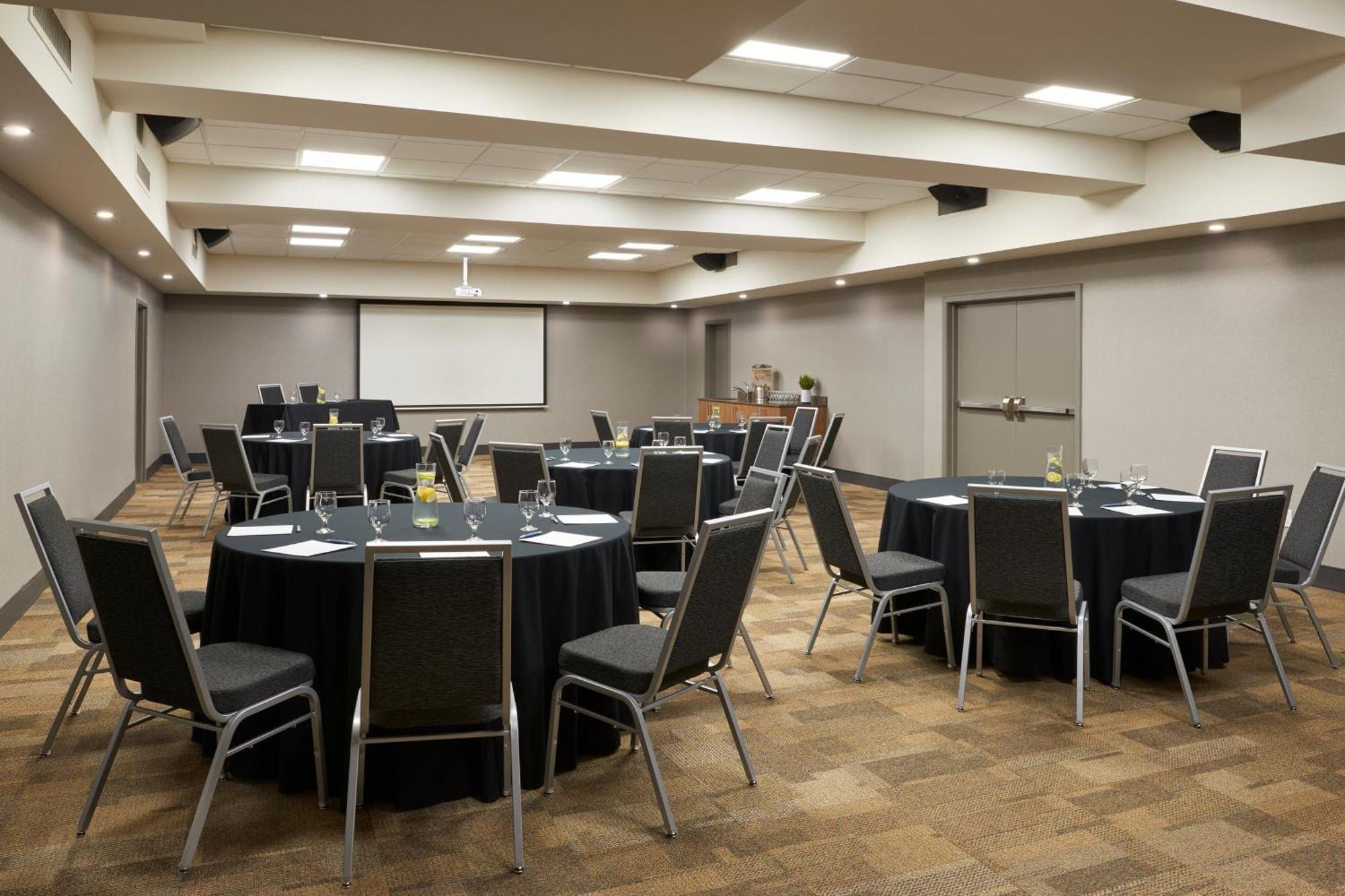Four Points By Sheraton Windsor Downtown Buitenkant foto