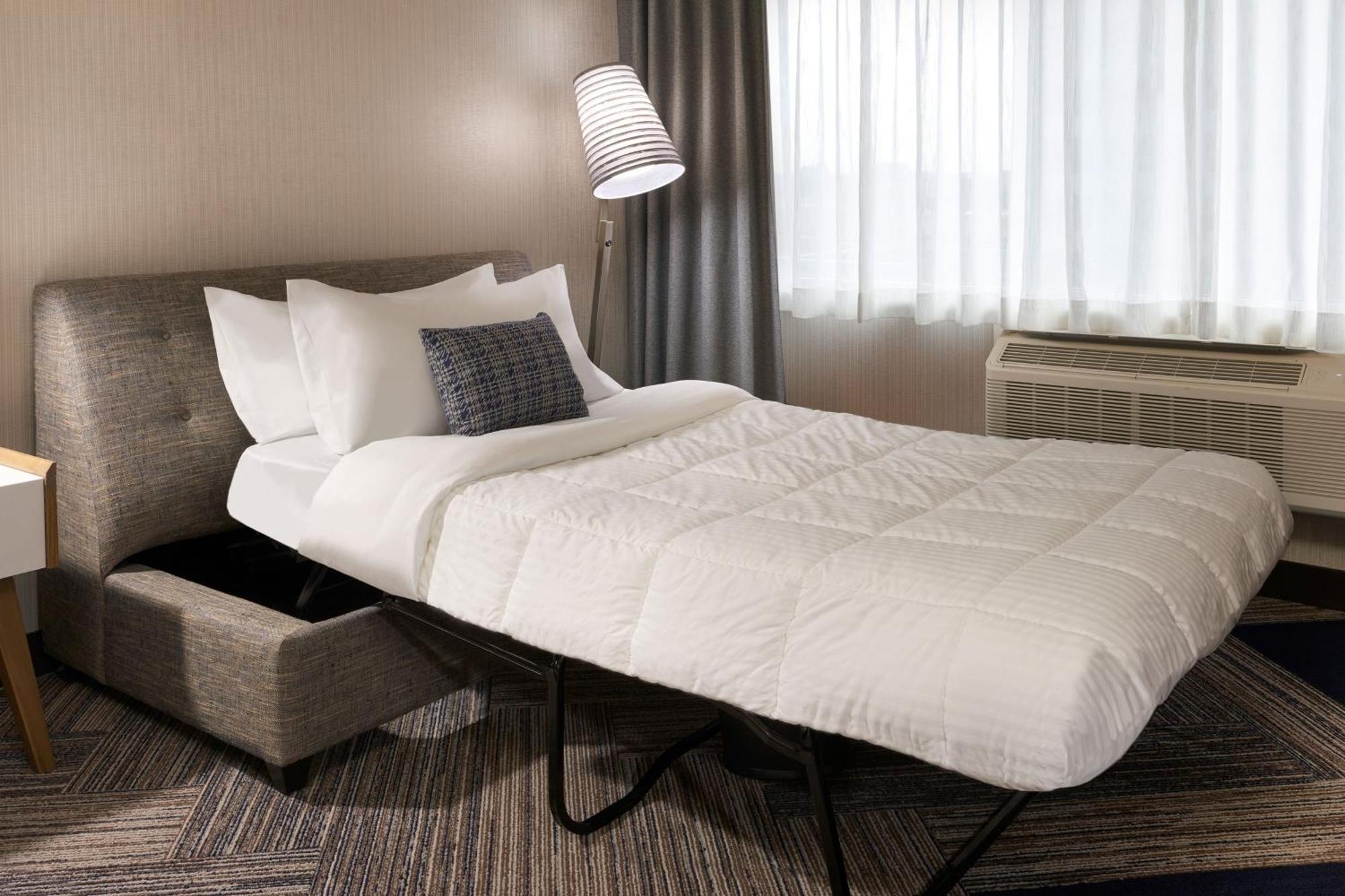 Four Points By Sheraton Windsor Downtown Buitenkant foto